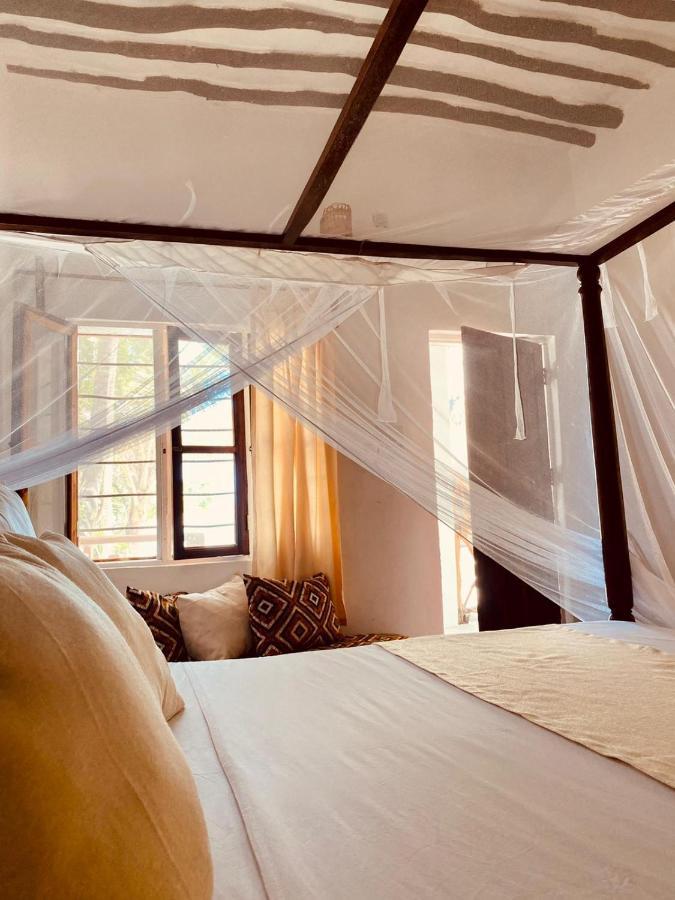 Helwas Zanzibar Beach Hotel Bwejuu Esterno foto