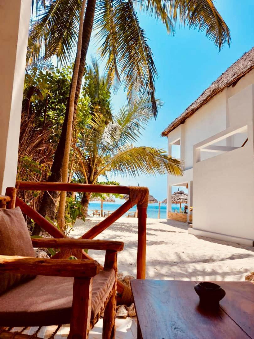 Helwas Zanzibar Beach Hotel Bwejuu Esterno foto