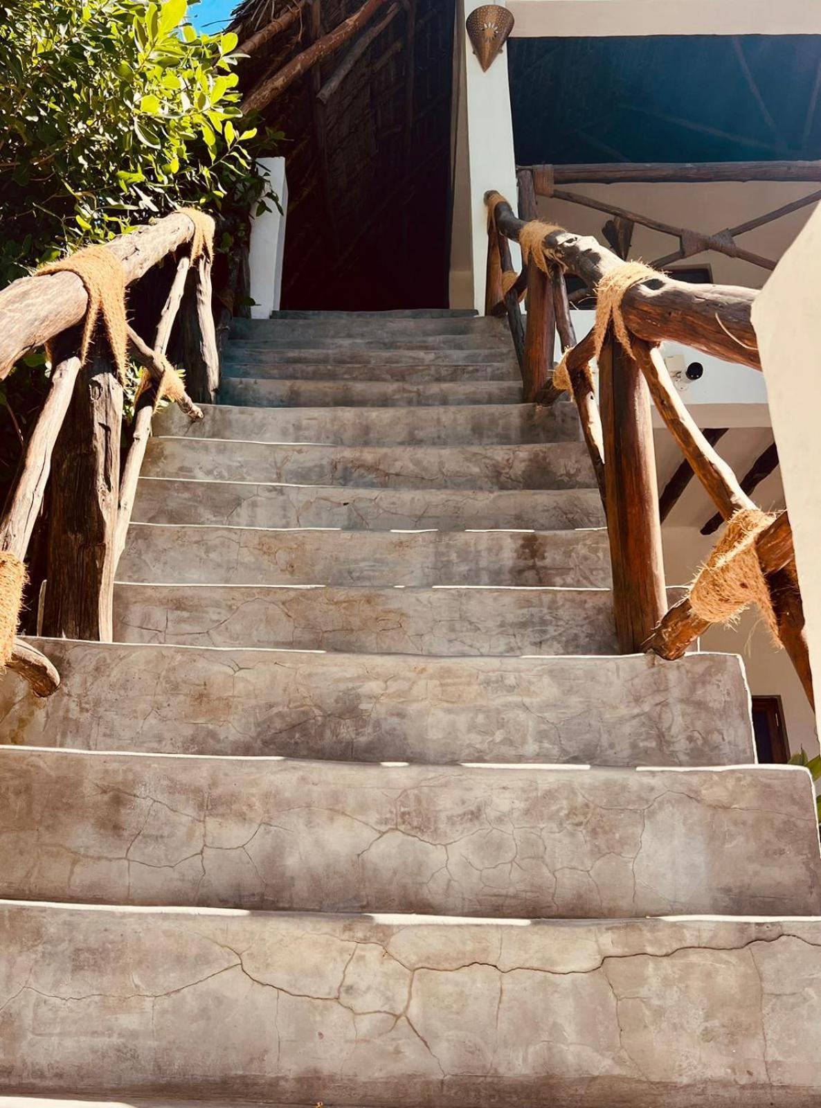 Helwas Zanzibar Beach Hotel Bwejuu Esterno foto