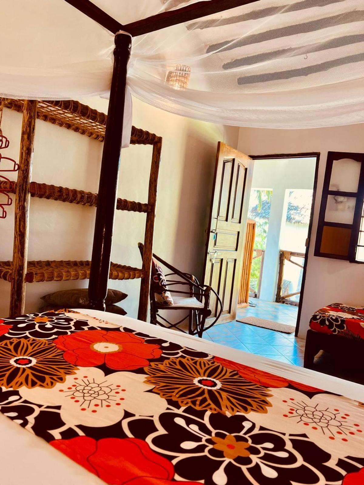 Helwas Zanzibar Beach Hotel Bwejuu Esterno foto
