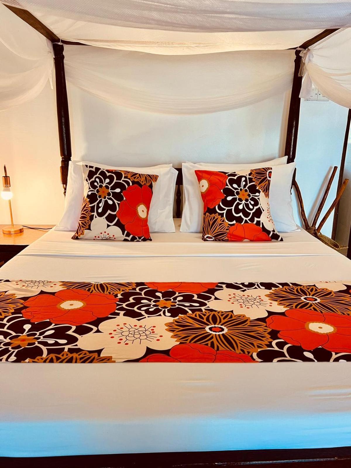 Helwas Zanzibar Beach Hotel Bwejuu Esterno foto