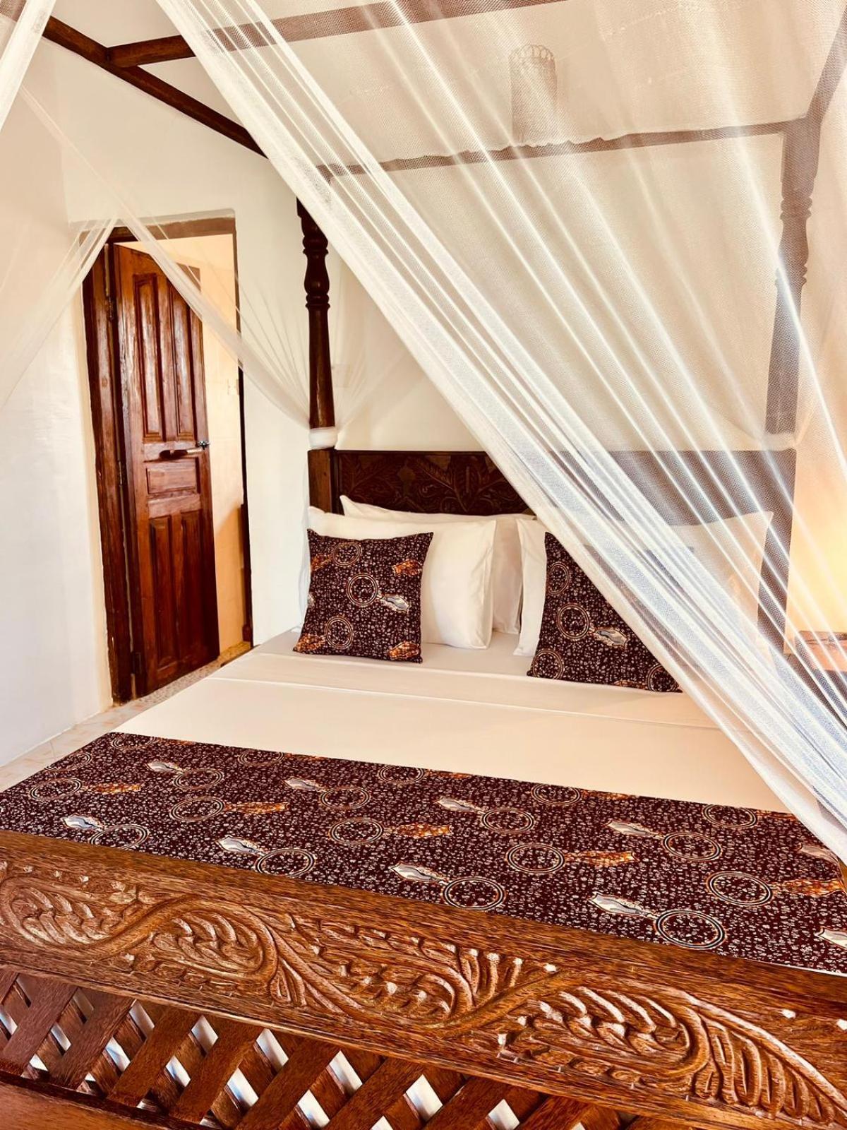 Helwas Zanzibar Beach Hotel Bwejuu Esterno foto