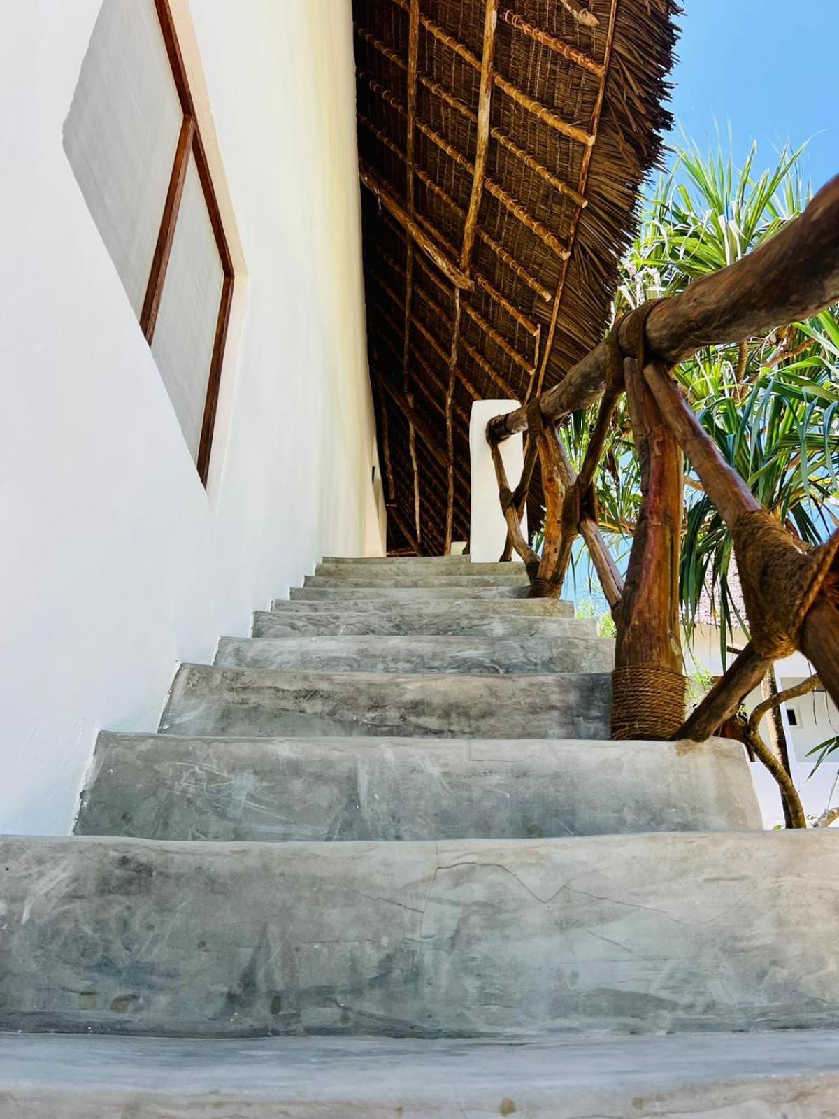 Helwas Zanzibar Beach Hotel Bwejuu Esterno foto